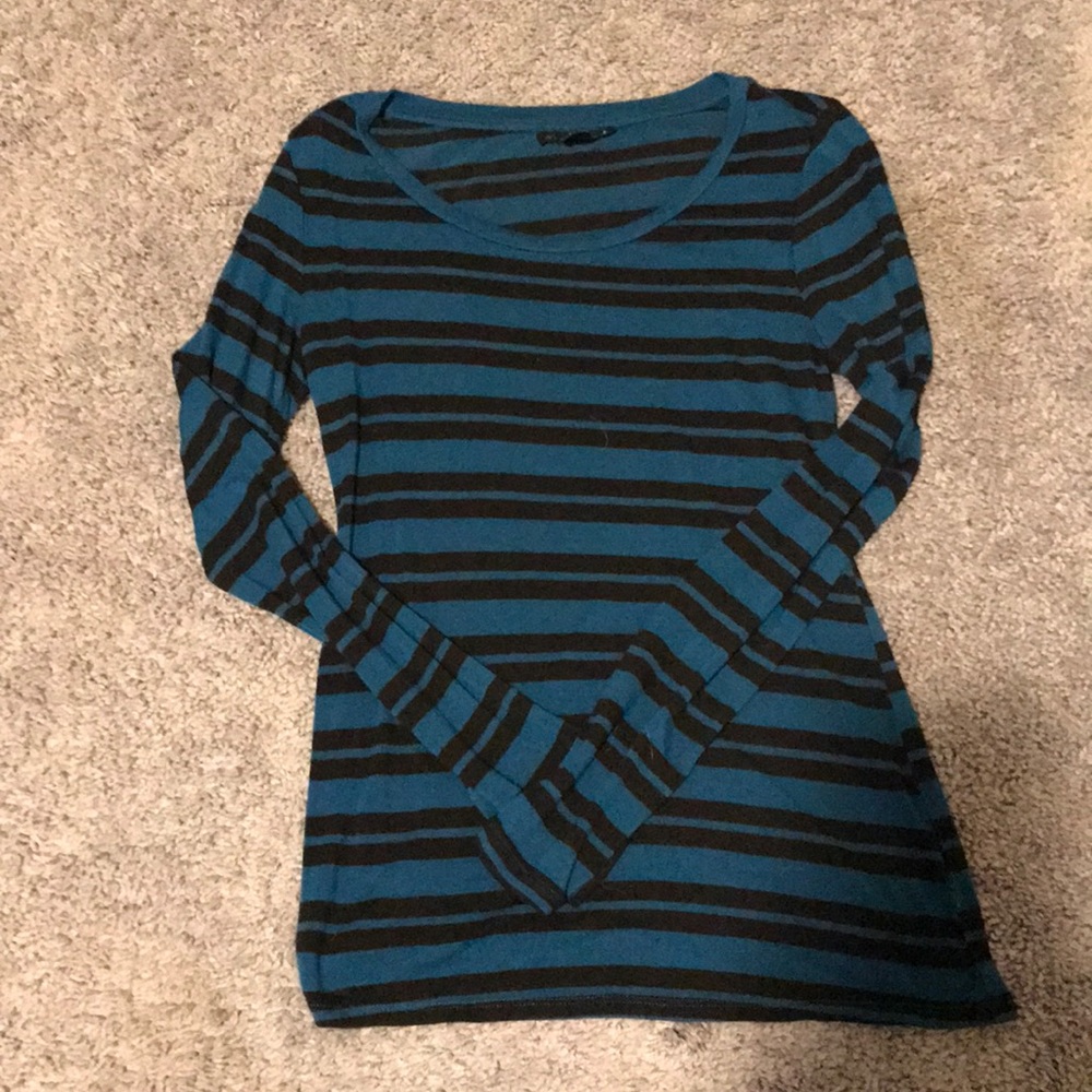 cute lil sweater